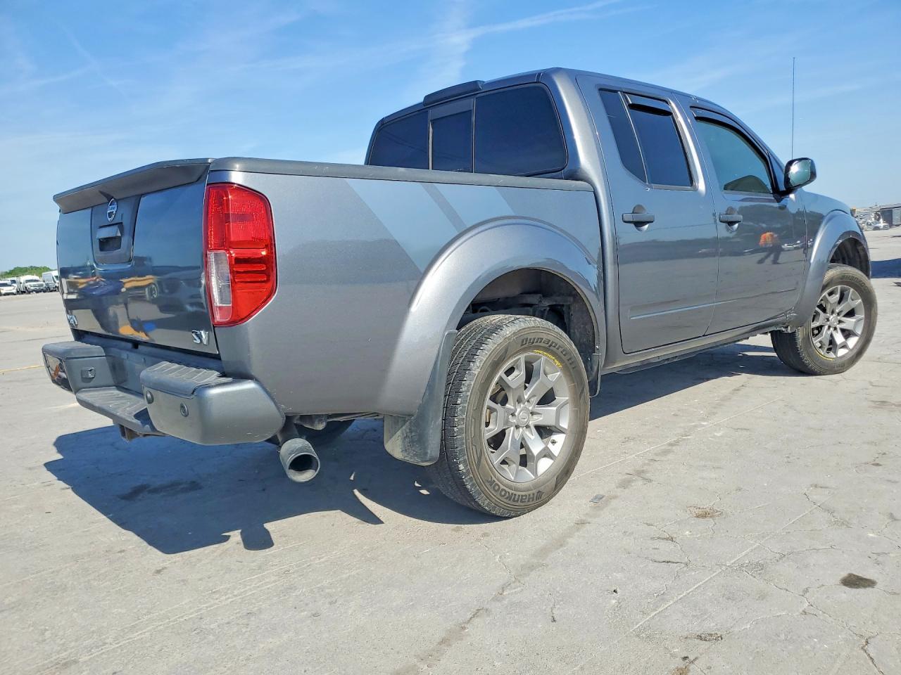 2020 Nissan Frontier Sv - Image 3