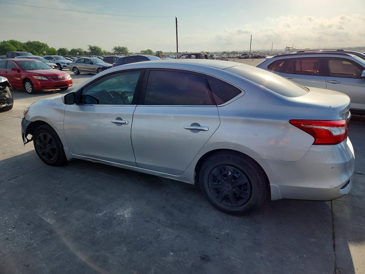 2017 Nissan Sentra S - Фото 2