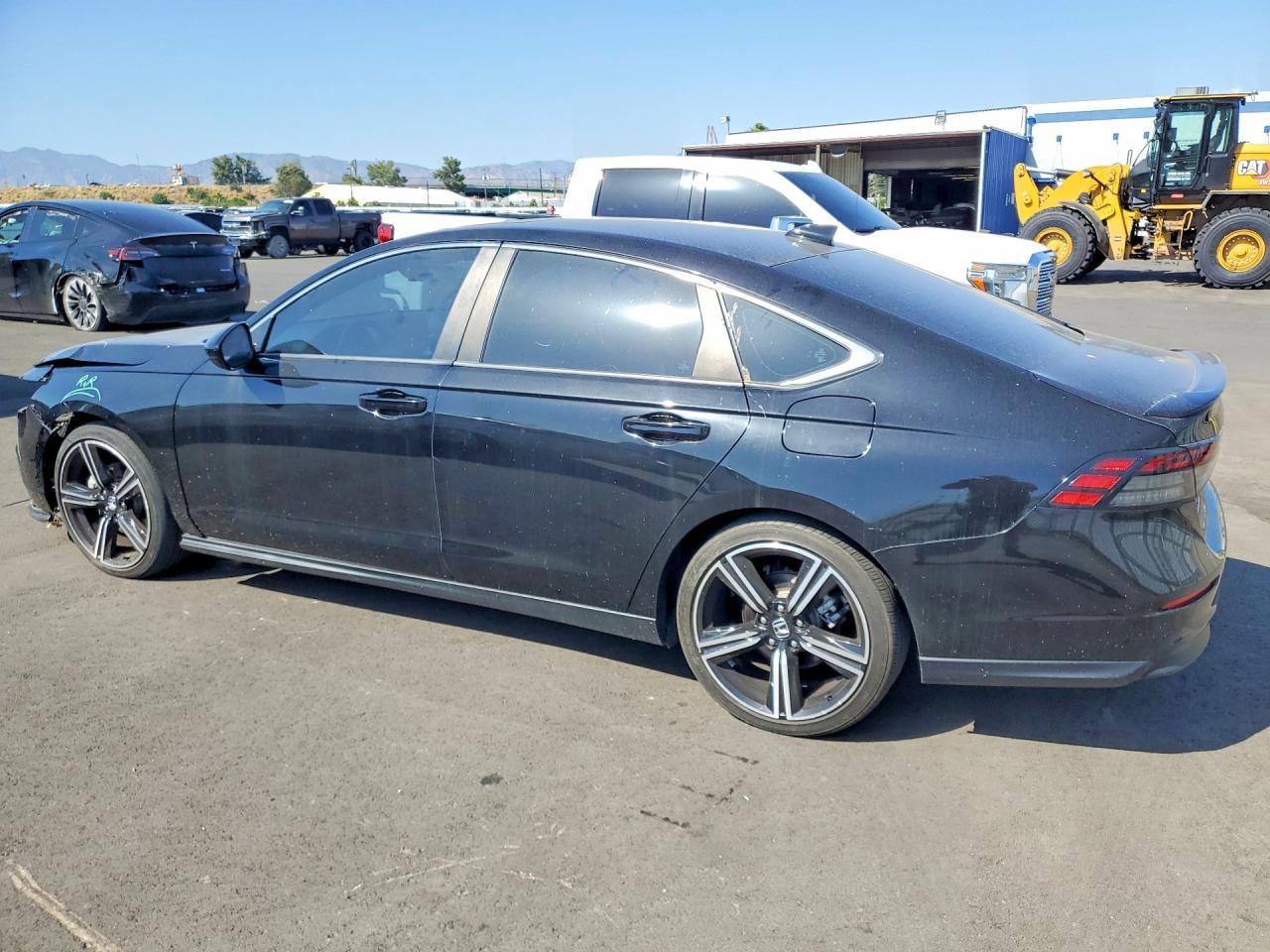 2023 Honda Accord Hybrid Sport - Image 2