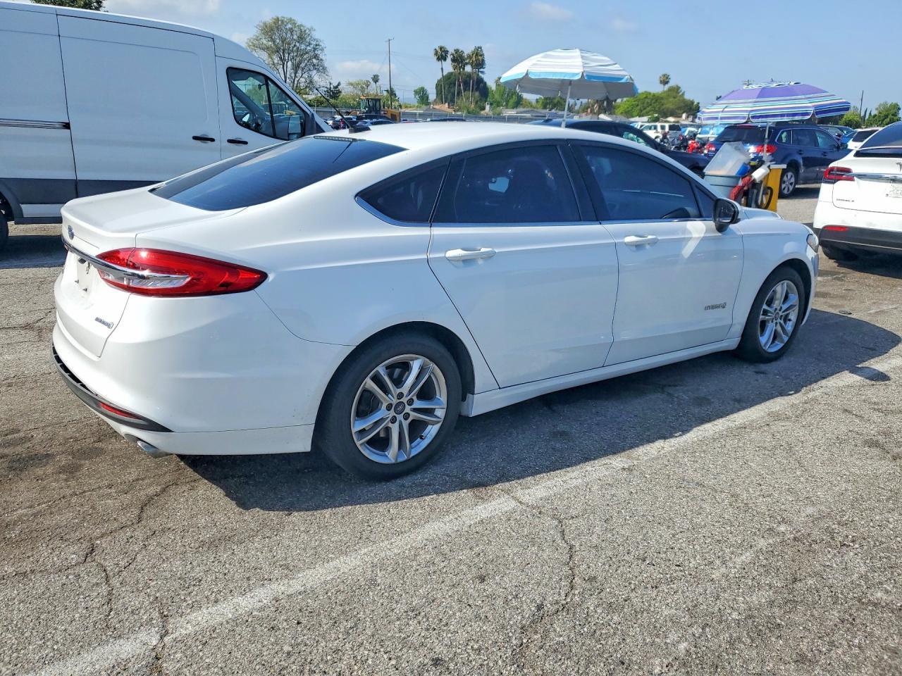 2018 Ford Fusion S Hybrid - Image 3
