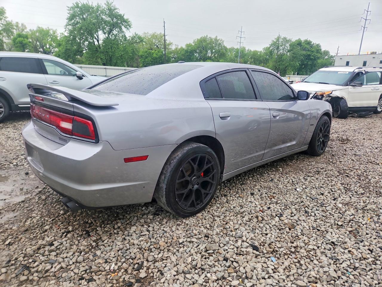 2013 Dodge Charger R - Image 3
