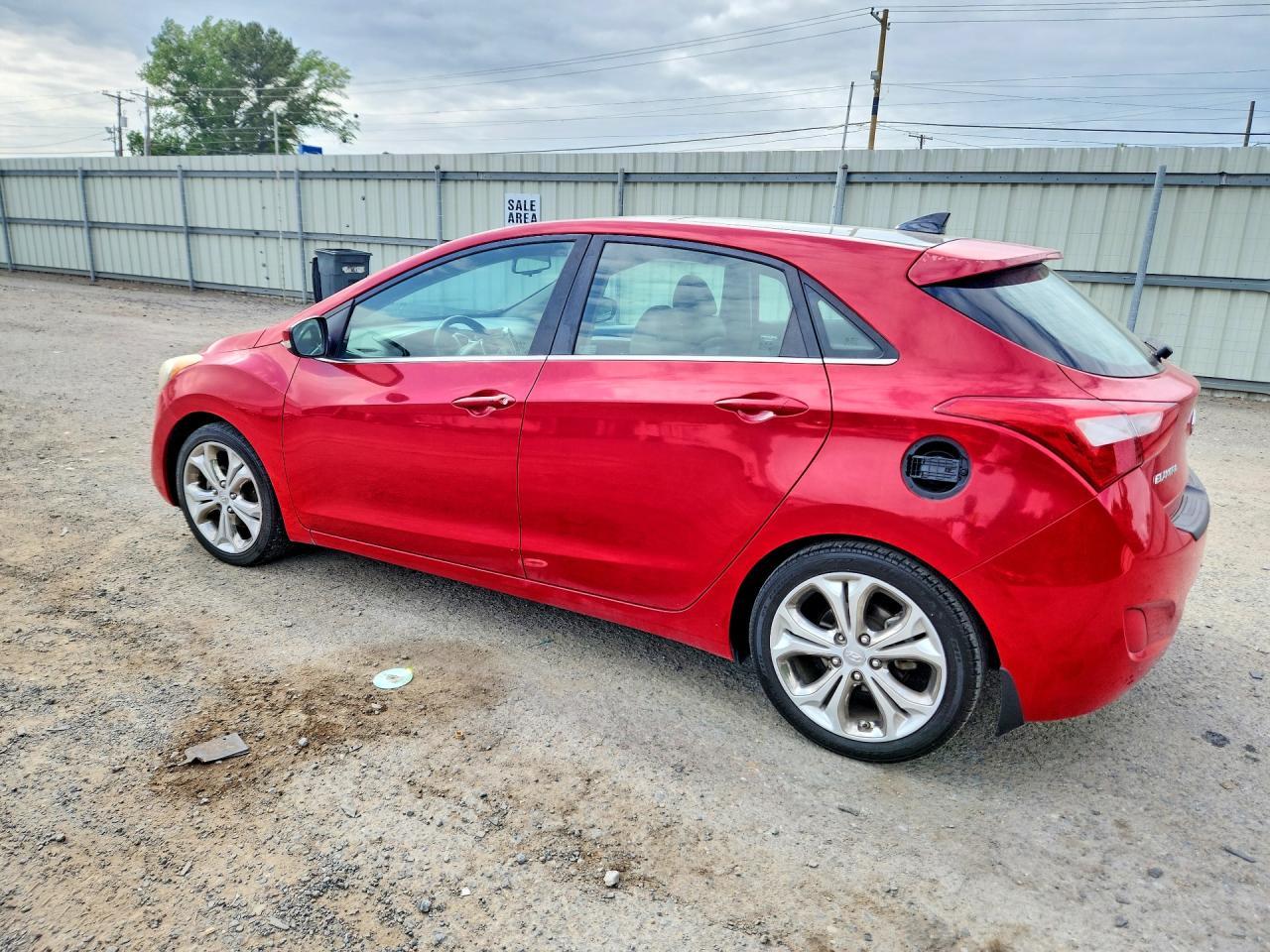 2013 Hyundai Elantra Gt Base - Image 2