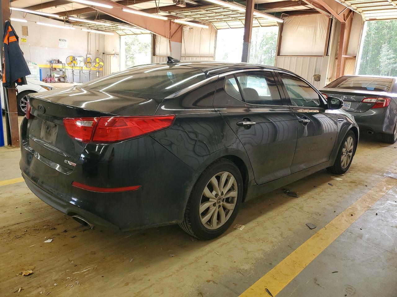 2015 Kia Optima Ex - Image 3