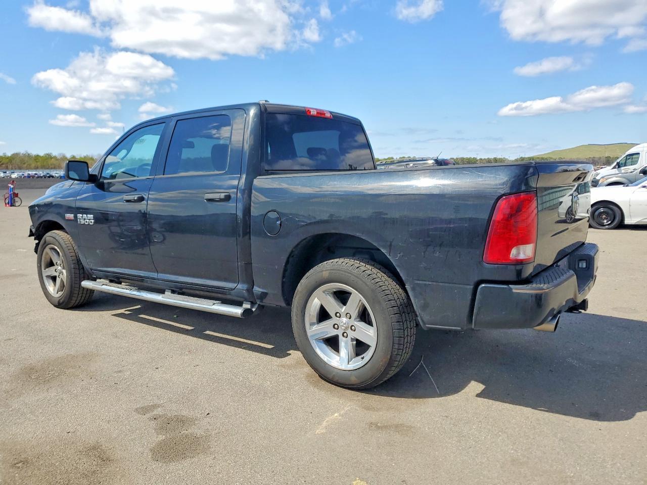 2014 Ram 1500 St - Фото 2