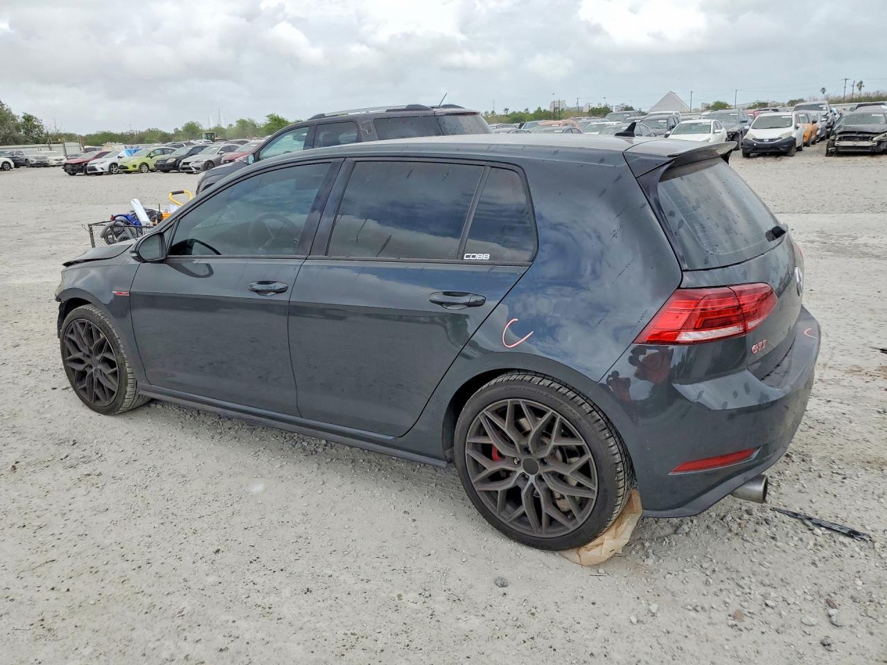 2019 Volkswagen Gti S - Фото 2