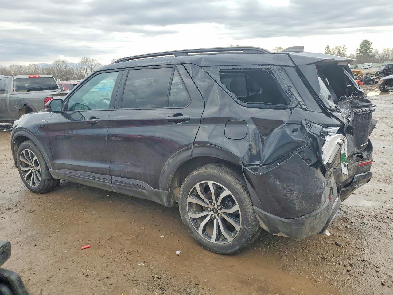 2025 Ford Explorer St-Line - Фото 2