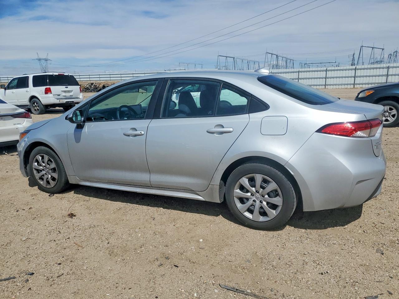 2022 Toyota Corolla Le - Image 2
