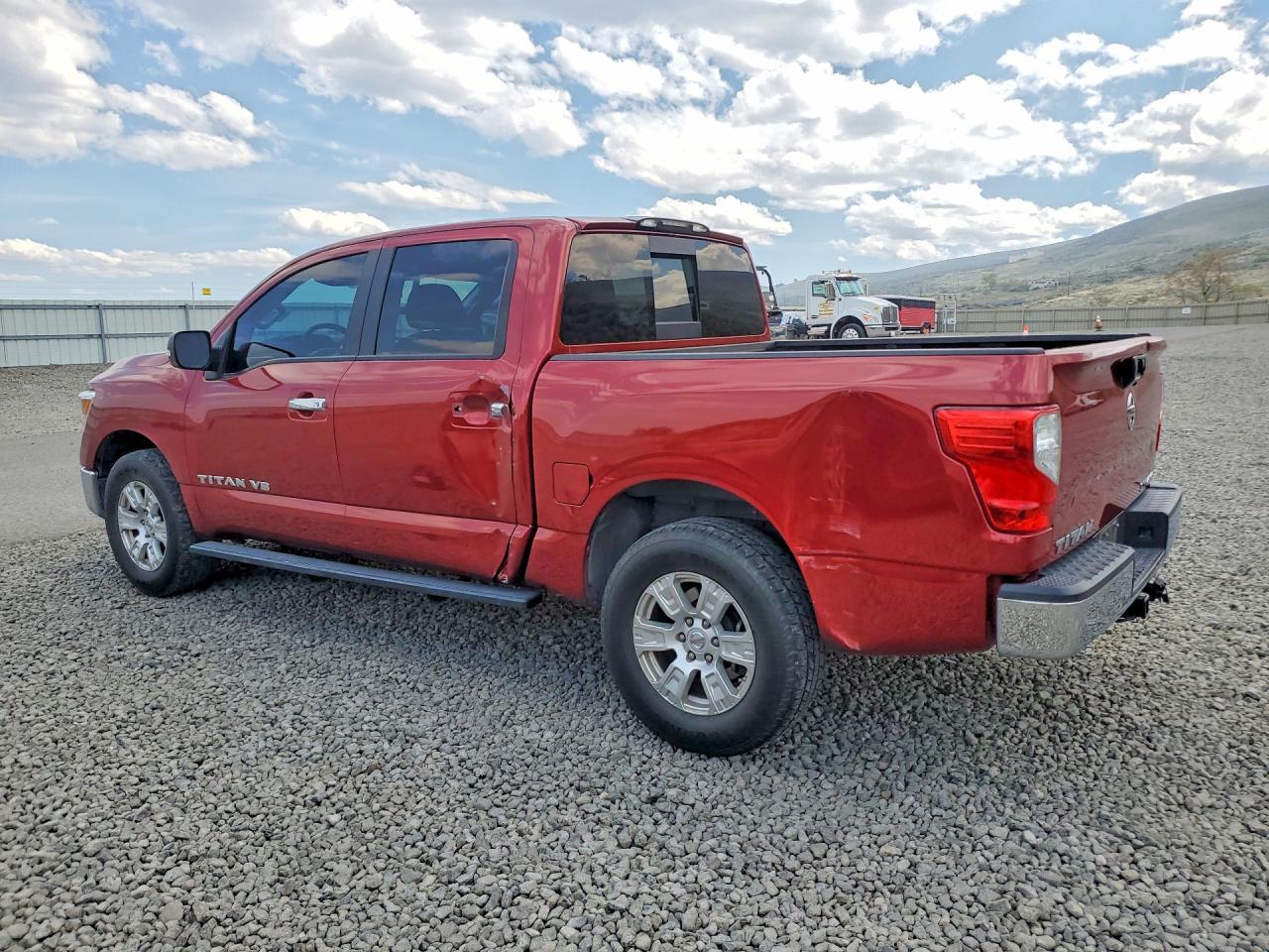 2019 Nissan Titan Sv - Фото 2