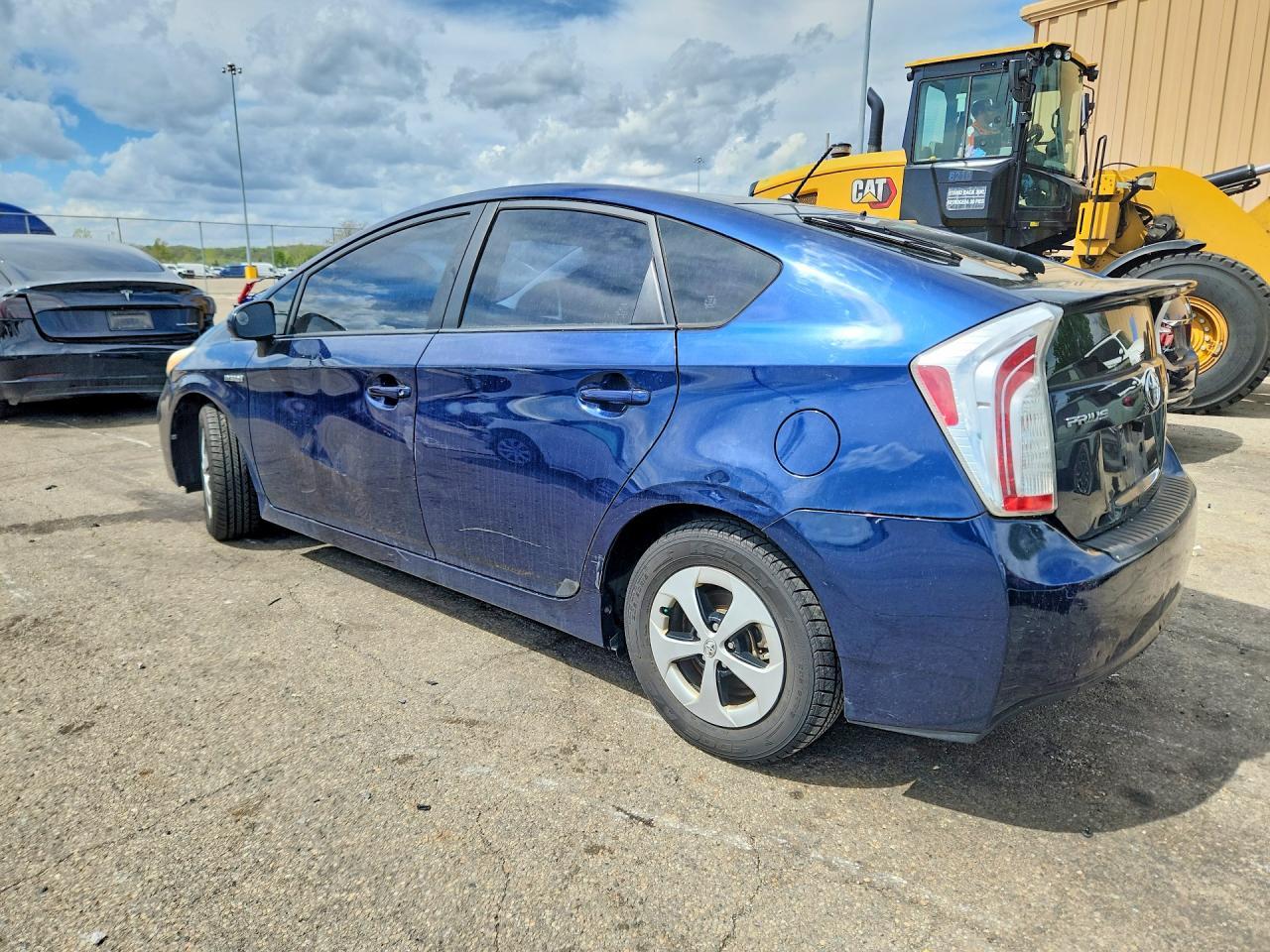 2012 Toyota Prius Two - Фото 2