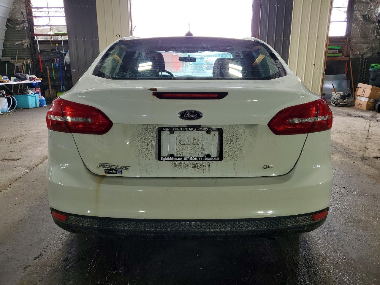2018 Ford Focus Se - Image 6
