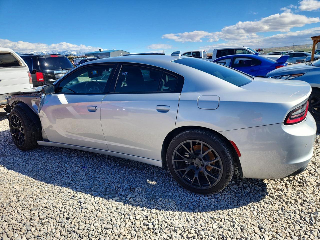 2023 Dodge Charger Sxt - Image 2