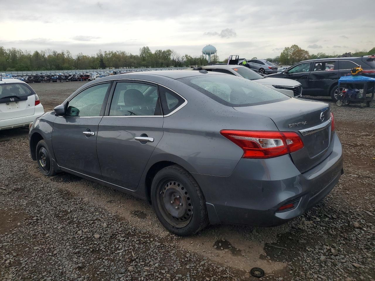 2017 Nissan Sentra - Image 2