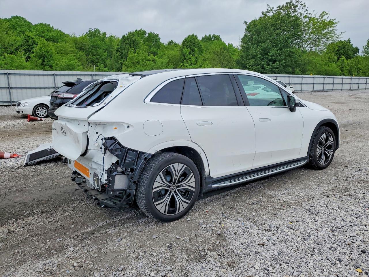 2024 Mercedes-Benz Eqe Suv 350+ - Image 3