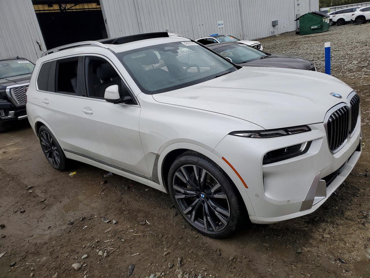 2023 BMW X7 xDrive40I - Фото 4