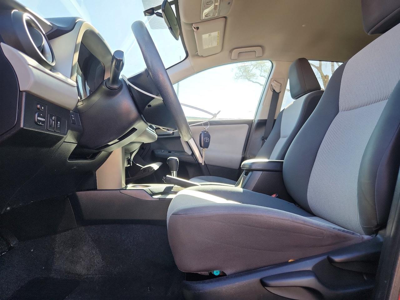 2015 Toyota Rav4 Le - Фото 7