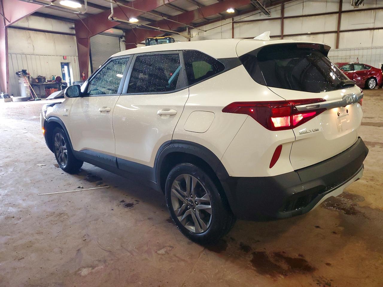 2023 Kia Seltos Lx - Image 2