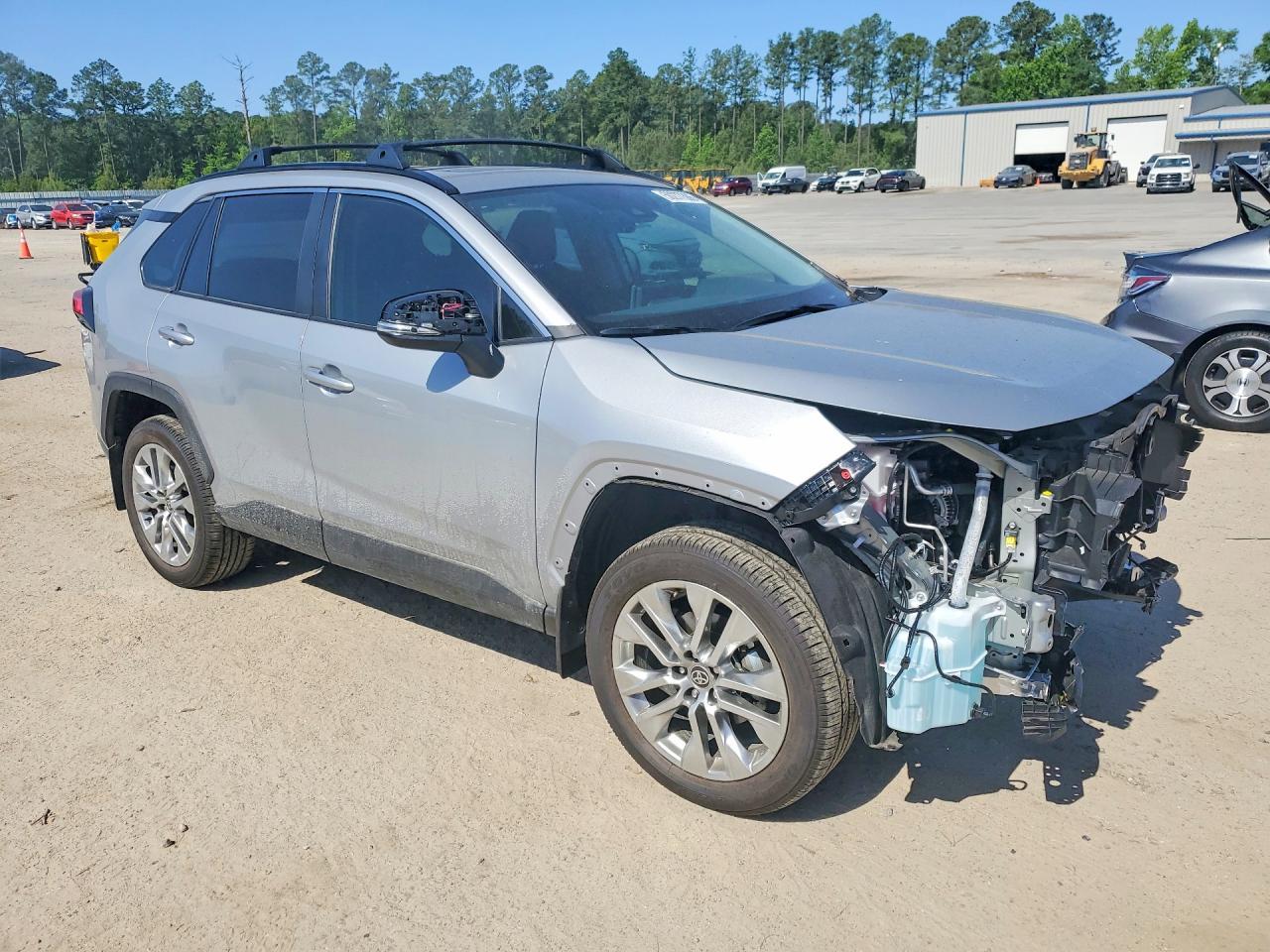 2025 Toyota Rav4 Xle Premium - Image 4