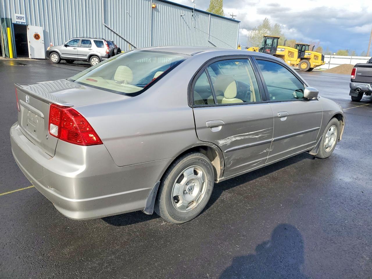 2005 Honda Civic Hybrid - Image 3