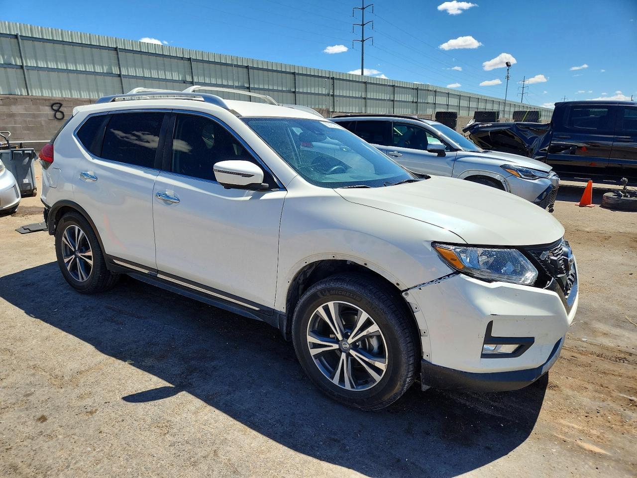 2017 Nissan Rogue Sl - Фото 4