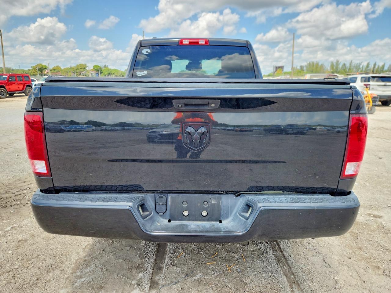 2016 Ram 1500 St - Image 6