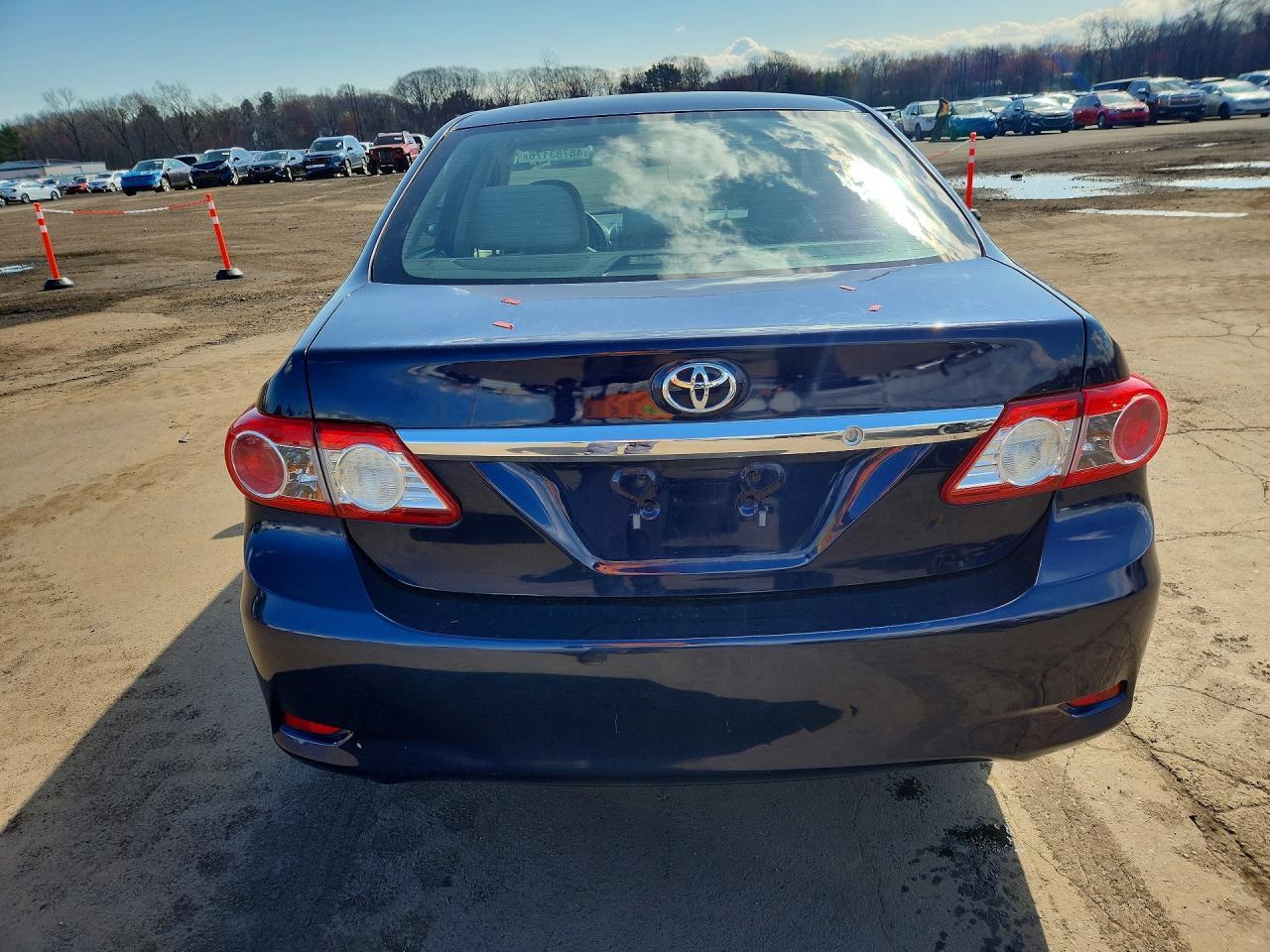 2012 Toyota Corolla L - Image 6