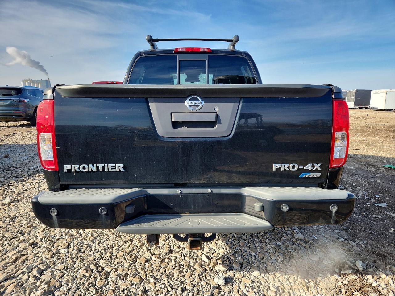 2017 Nissan Frontier Pro-4X - Фото 6