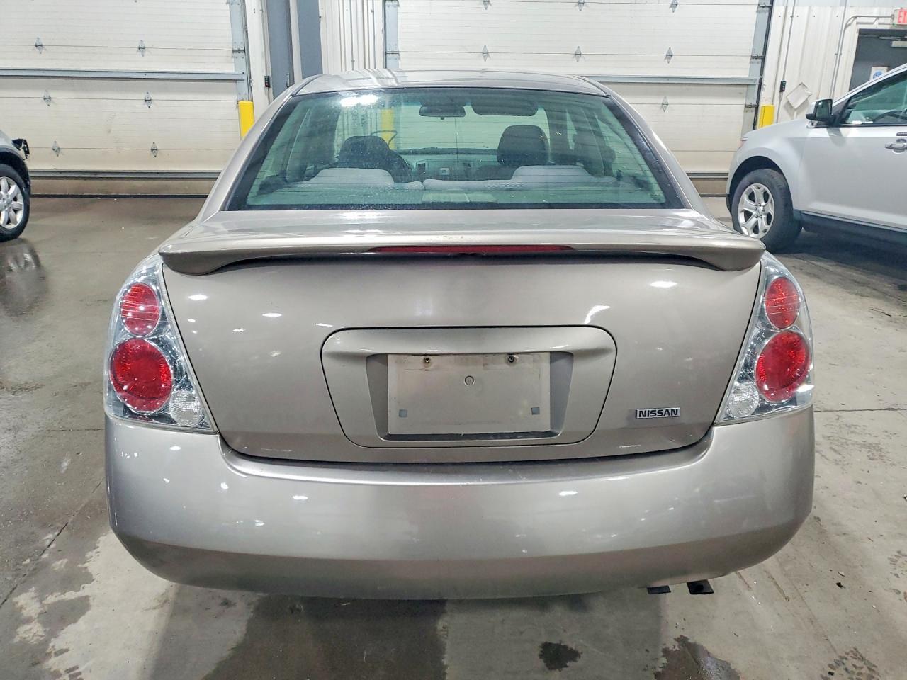 2005 Nissan Altima 2.5 - Фото 6