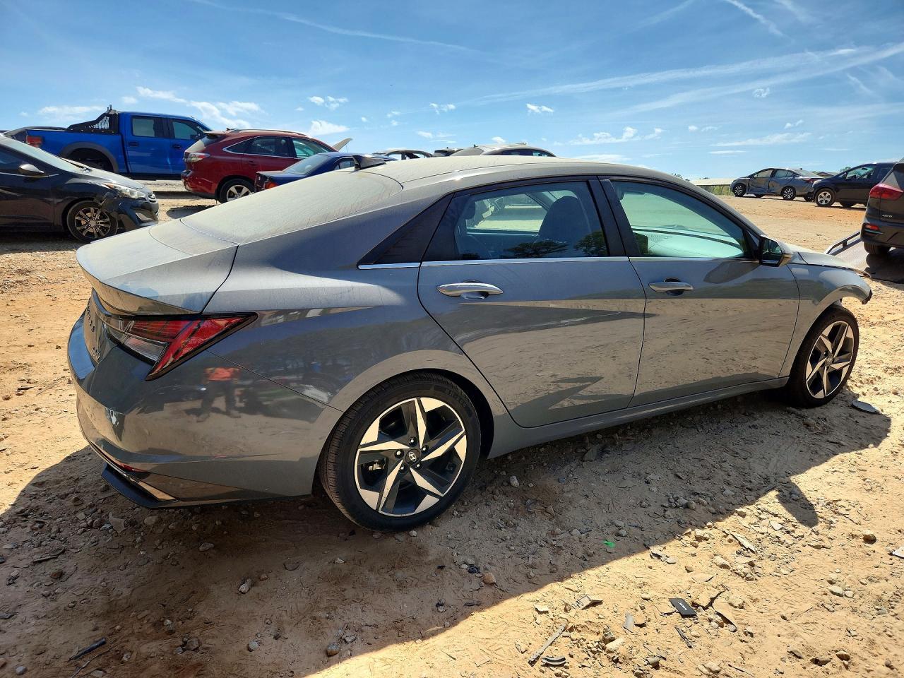 2021 Hyundai Elantra Hybrid Limited - Image 3