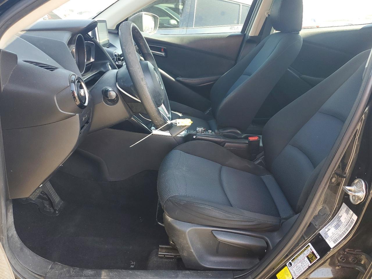 2016 Scion Ia - Фото 7
