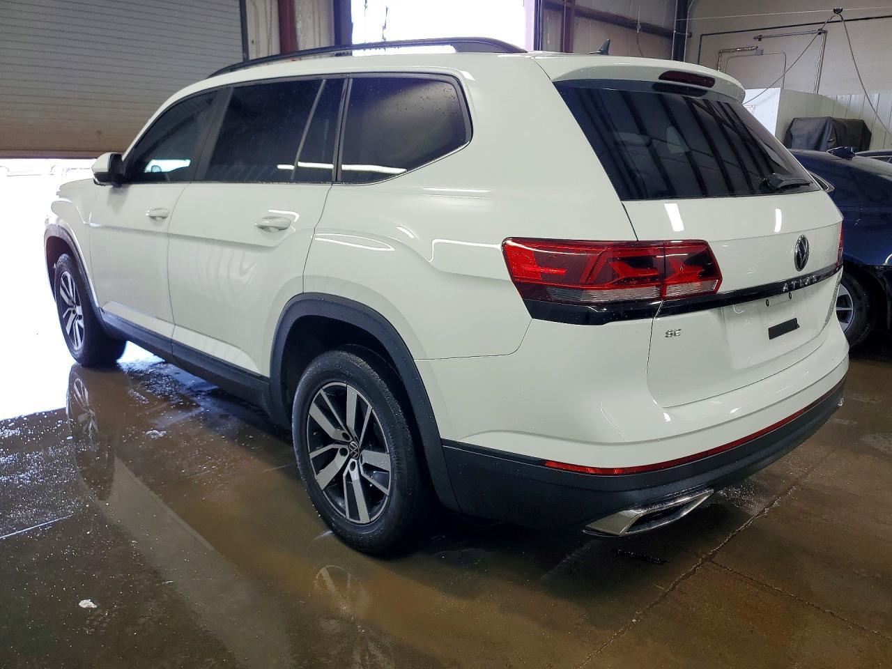 2021 Volkswagen Atlas Se - Image 2