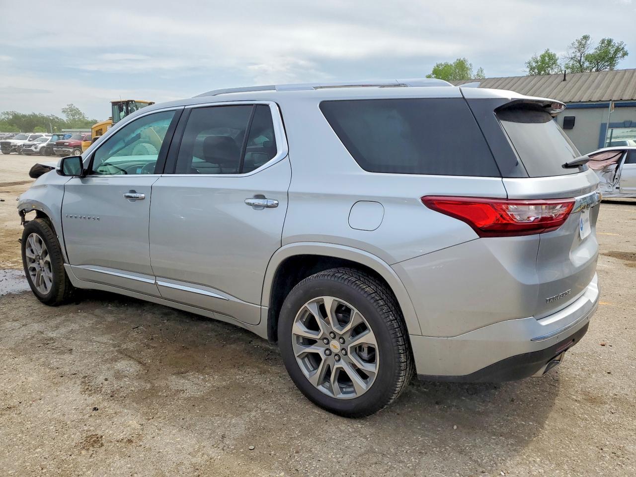 2018 Chevrolet Traverse Premier - Image 2