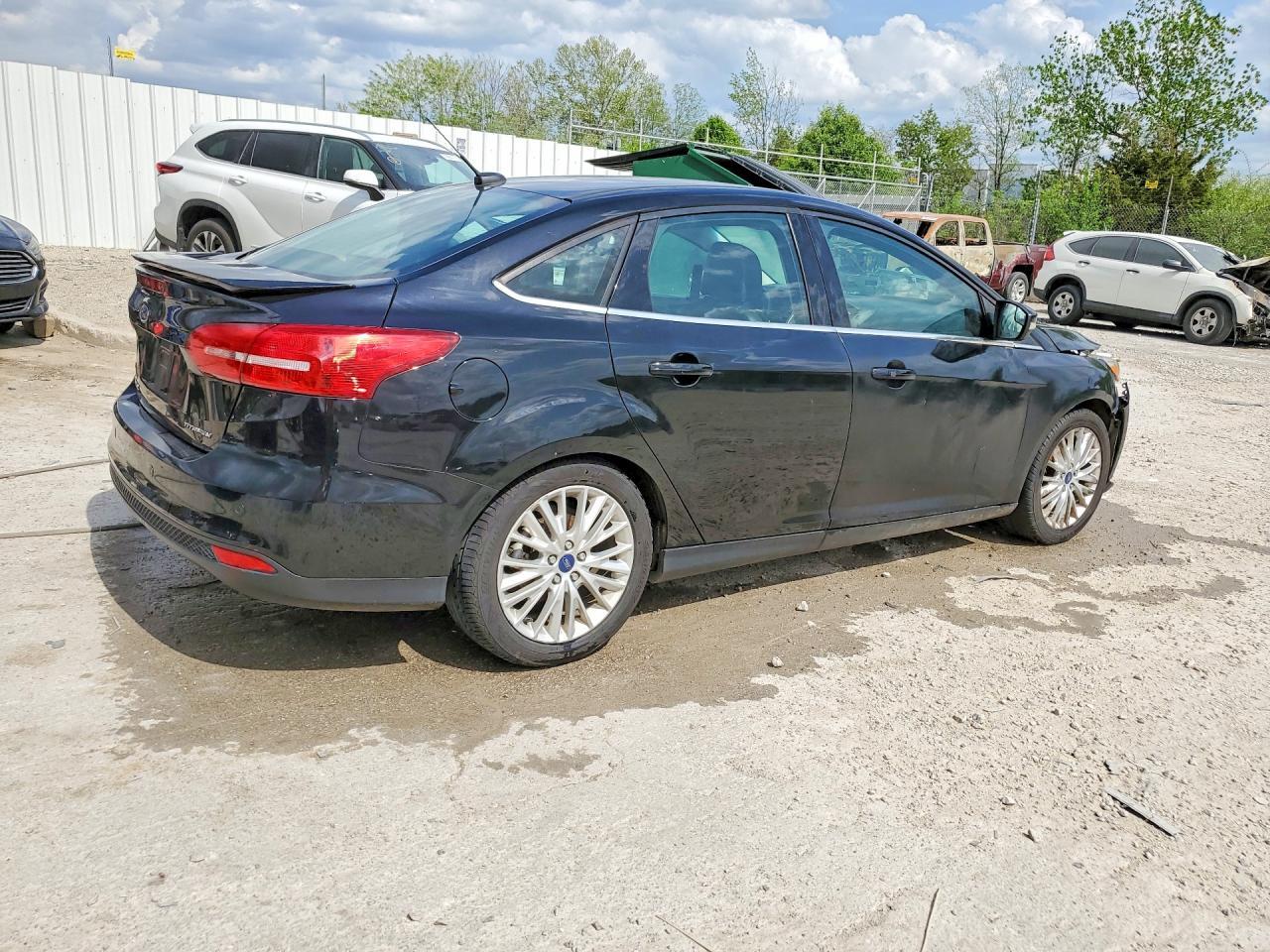 2018 Ford Focus Titanium - Фото 3