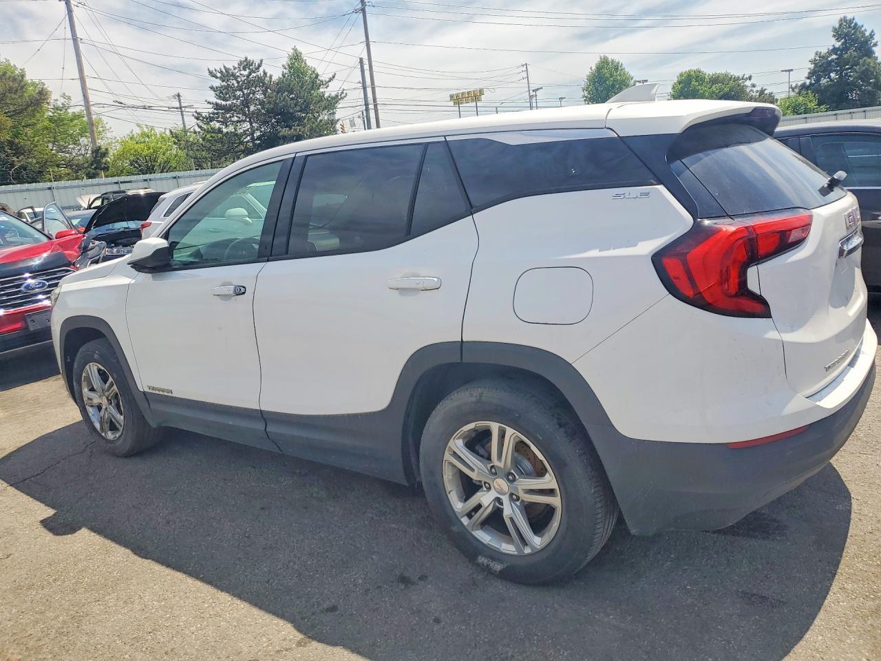 2018 GMC Terrain Sle - Image 2