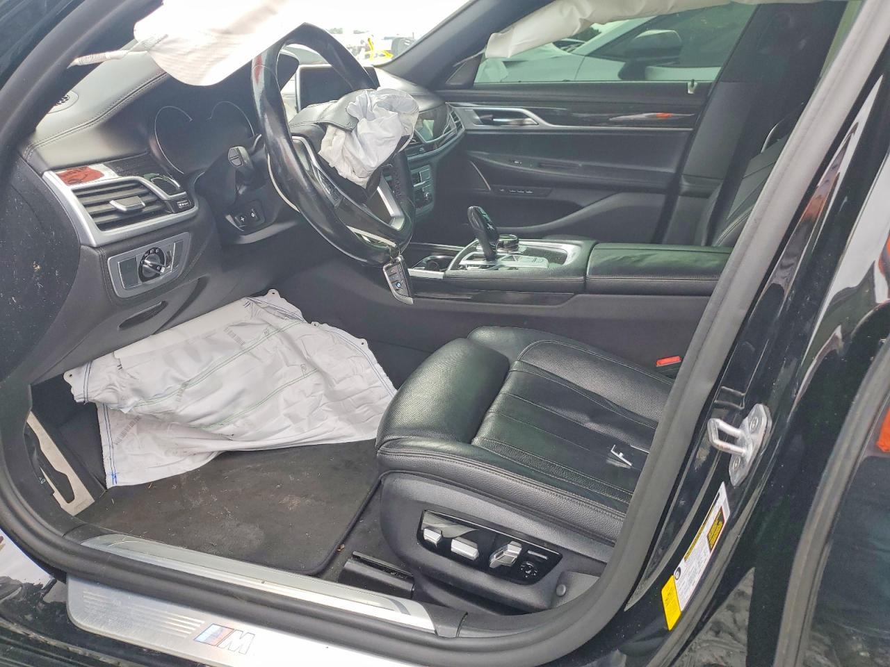 2019 BMW 740 I - Фото 7