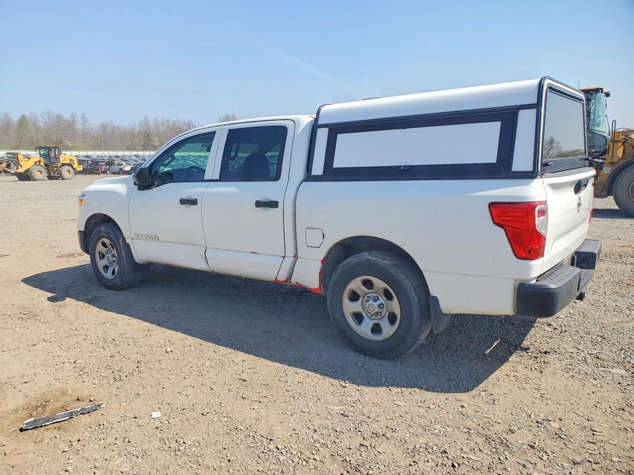 2017 Nissan Titan S - Фото 2