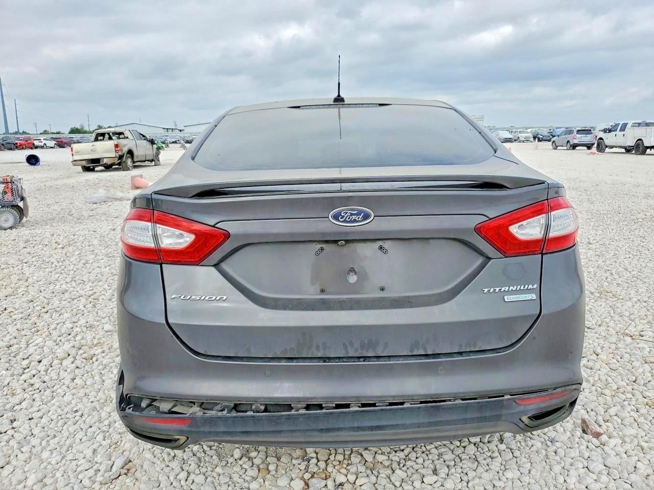 2016 Ford Fusion Titanium - Image 6