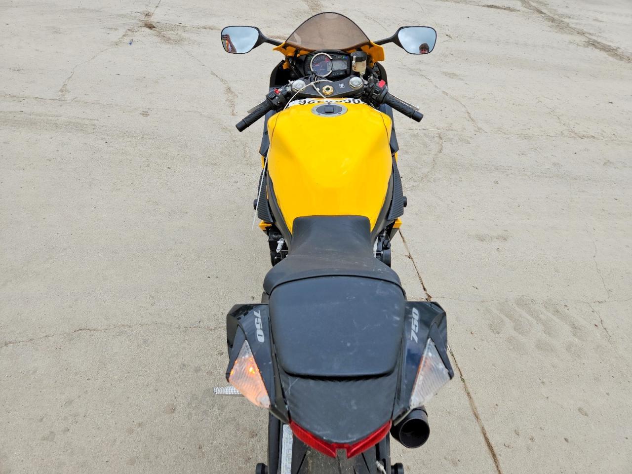 2012 Suzuki Gsx750 - Image 6