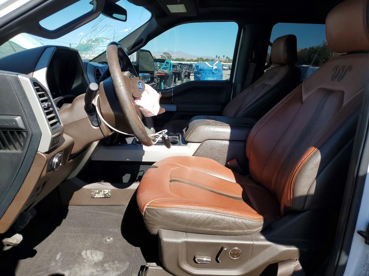 2020 Ford F250 Super Duty - Image 7