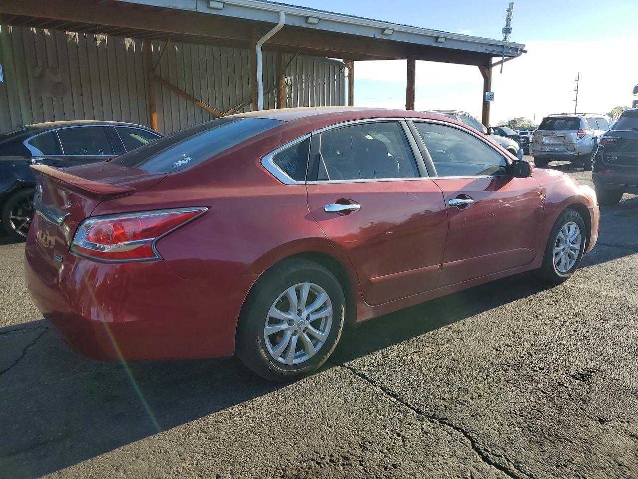 2014 Nissan Altima 2.5 S - Фото 3