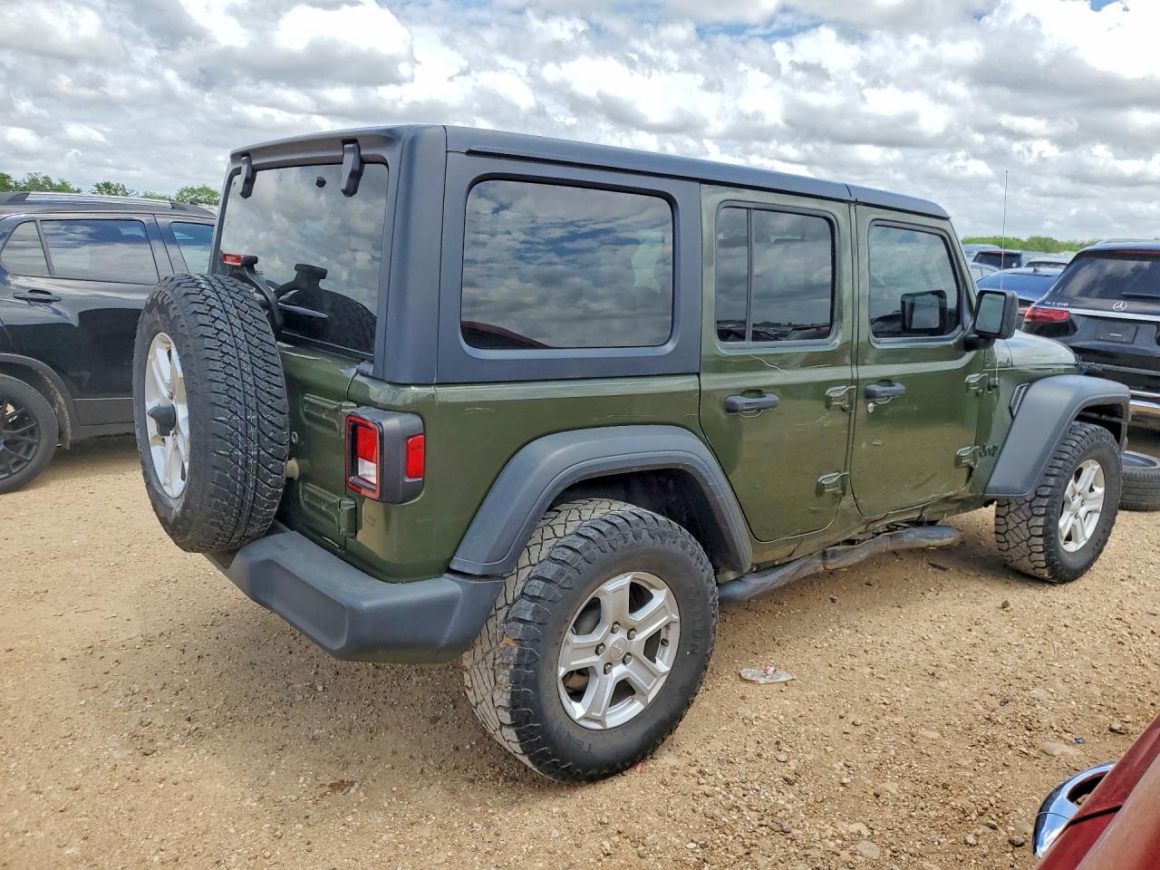 2021 Jeep Wrangler Unlimited Sport - Фото 3