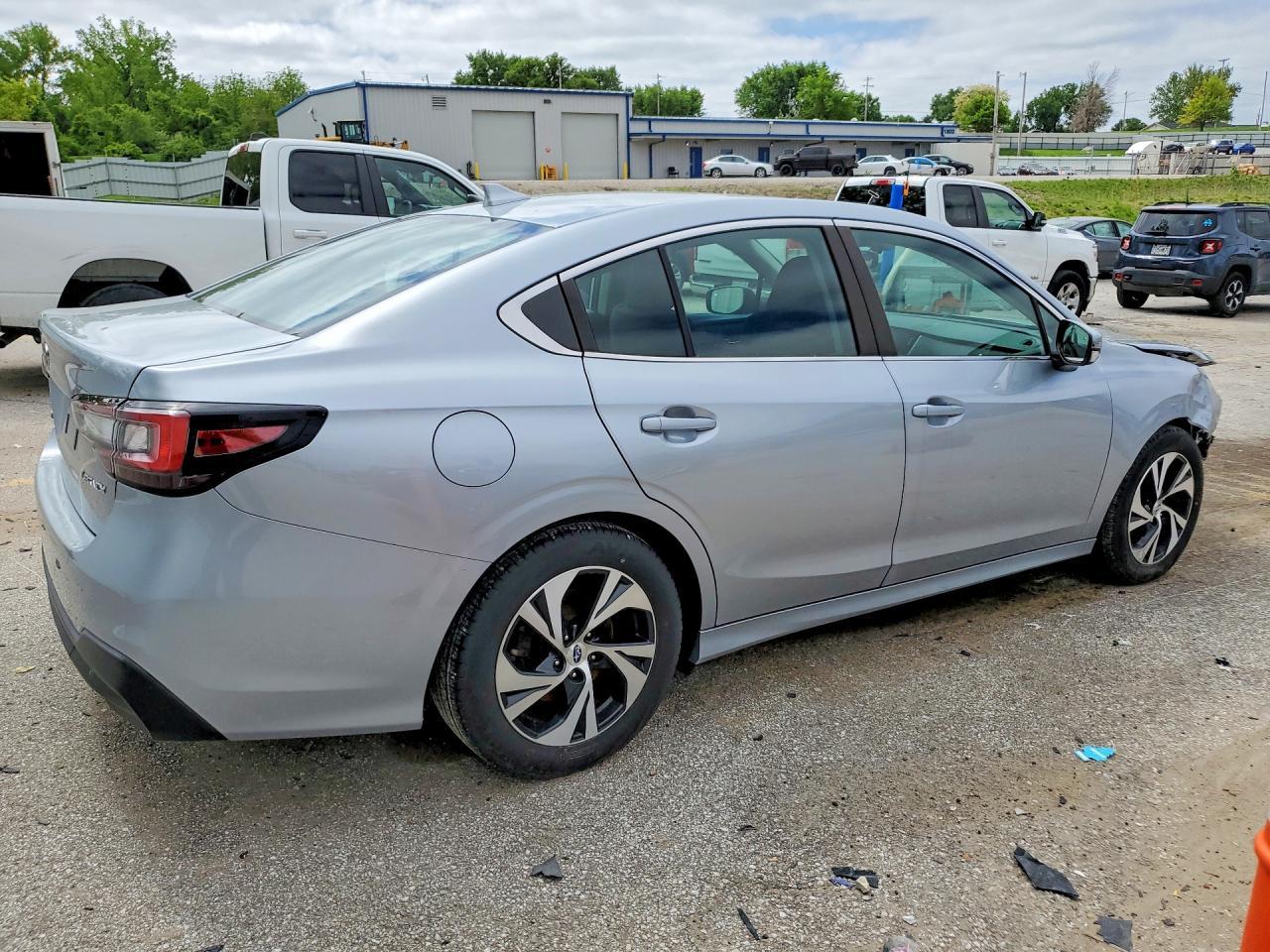 2020 Subaru Legacy Premium - Фото 3