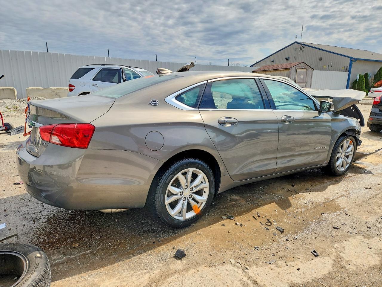 2018 Chevrolet Impala Lt - Фото 3