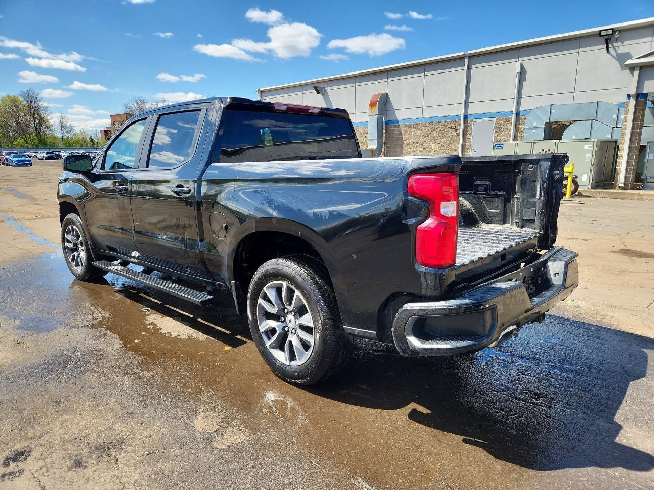 2021 Chevrolet Silverado K1500 Rst - Фото 2