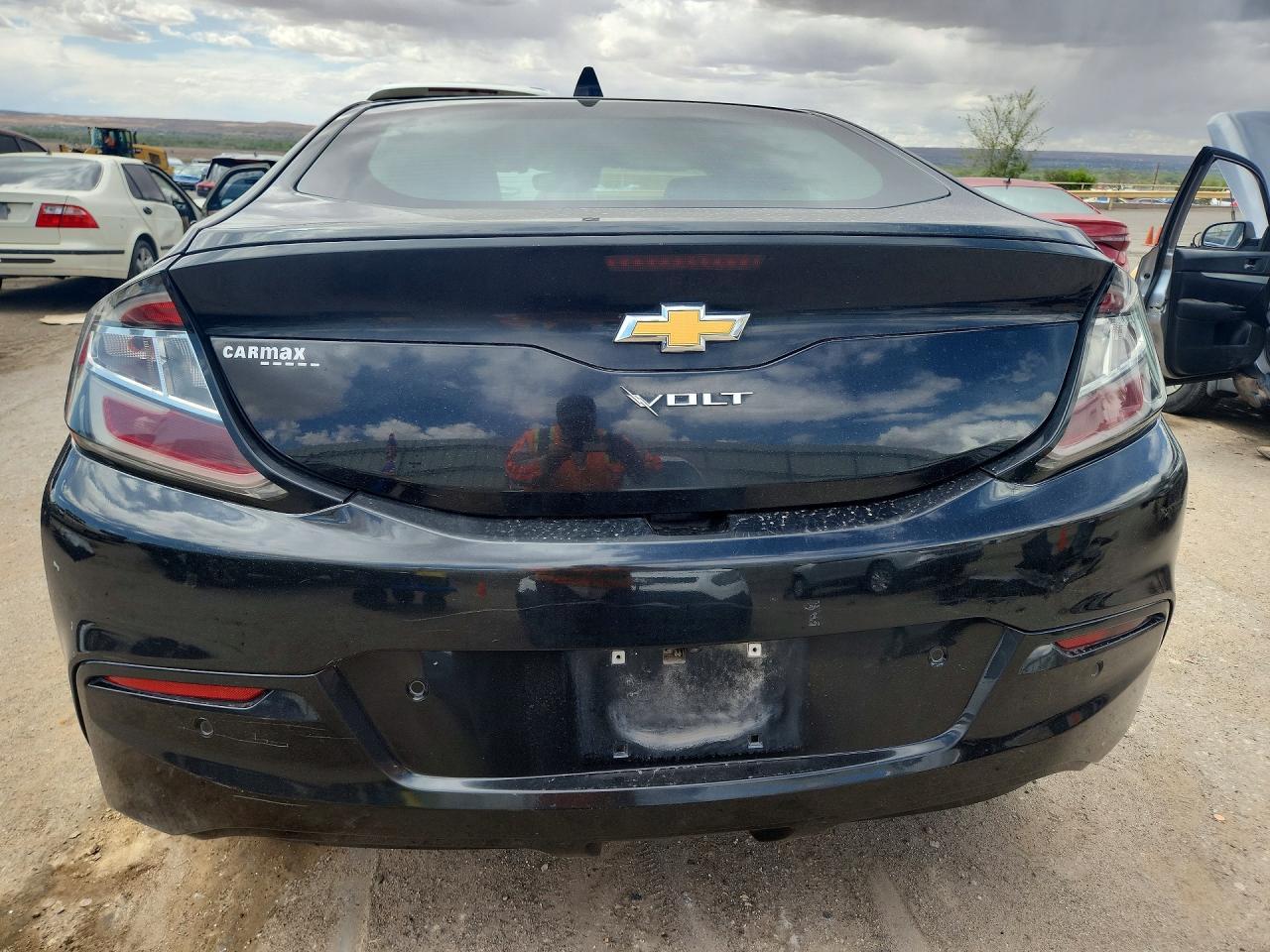 2017 Chevrolet Volt Premier - Image 6