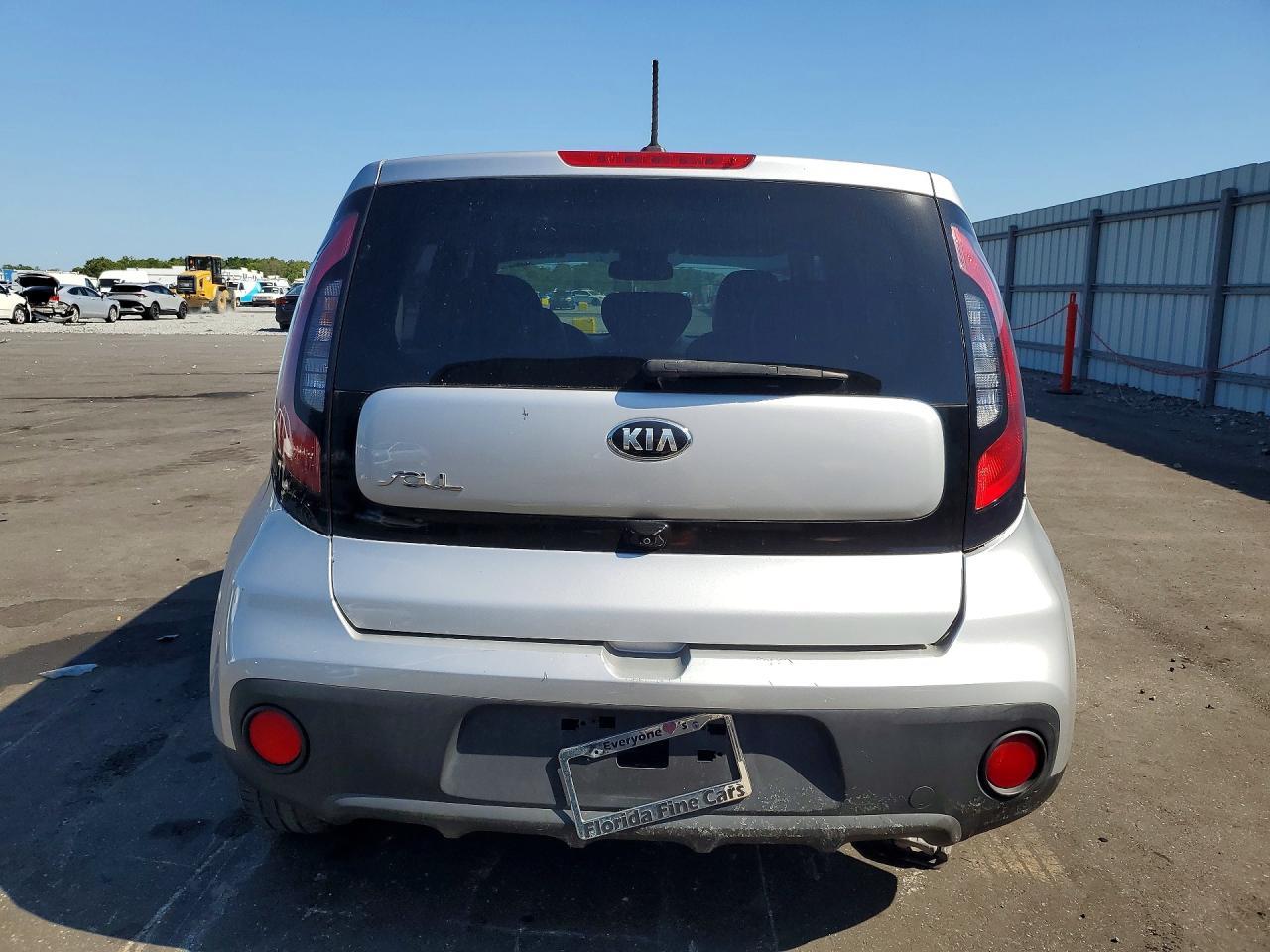 2017 Kia Soul - Image 6