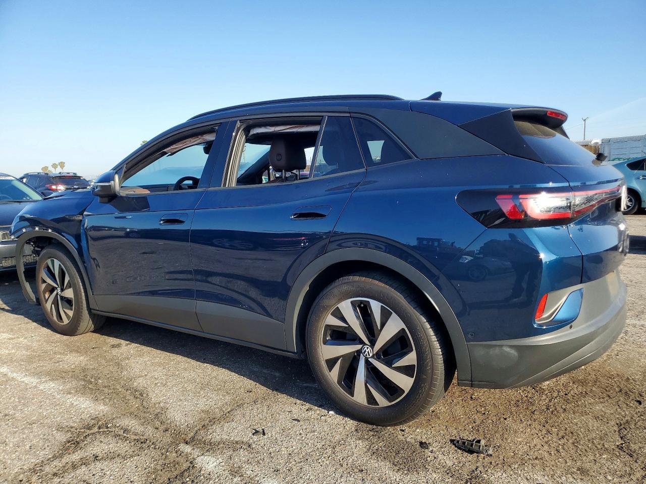 2023 Volkswagen Id.4 Pro - Image 2