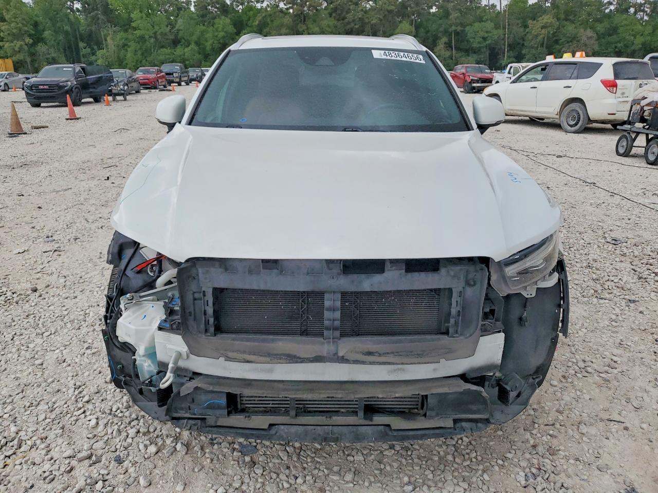 2019 Volvo Xc40 T5 Momentum - Image 5