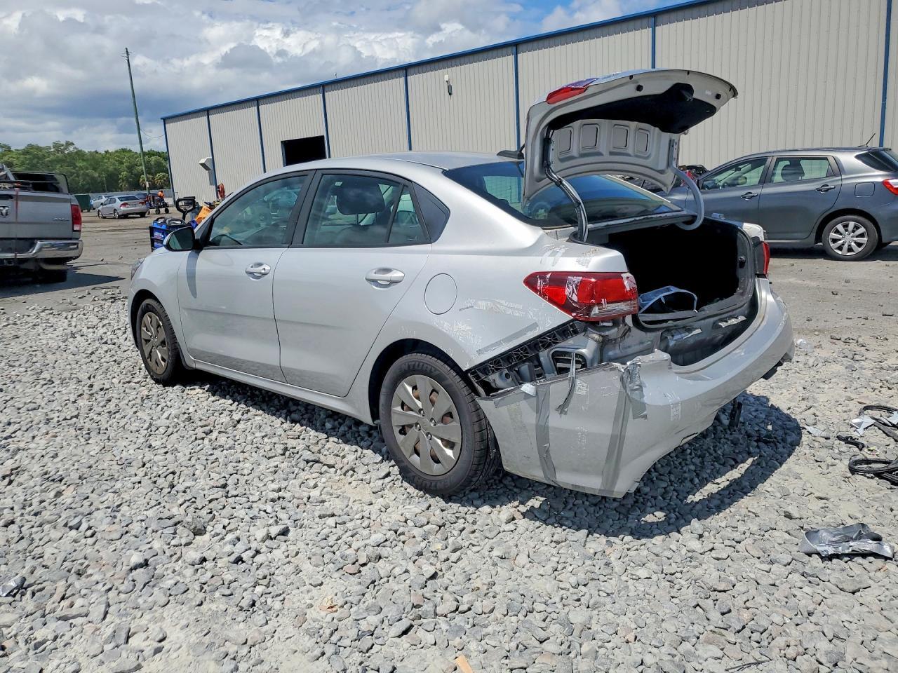 2019 Kia Rio S - Фото 2