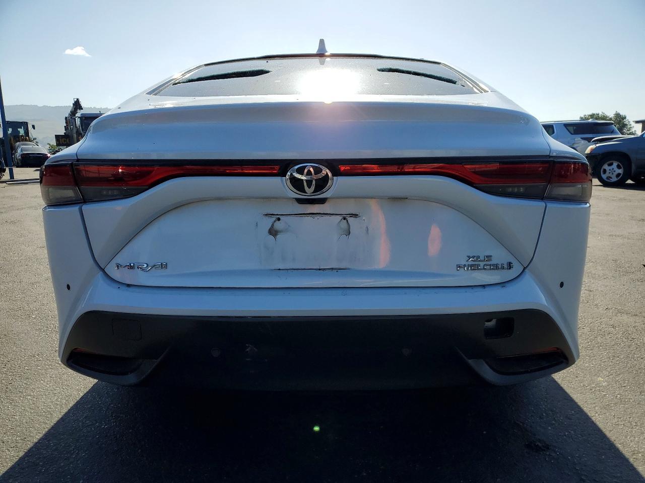 2023 Toyota Mirai Xle - Image 6