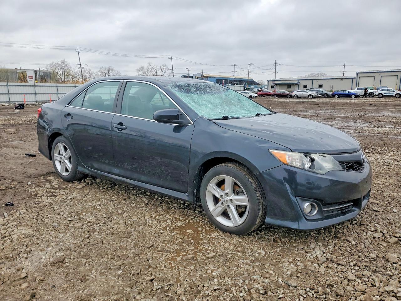 2013 Toyota Camry Se - Image 4